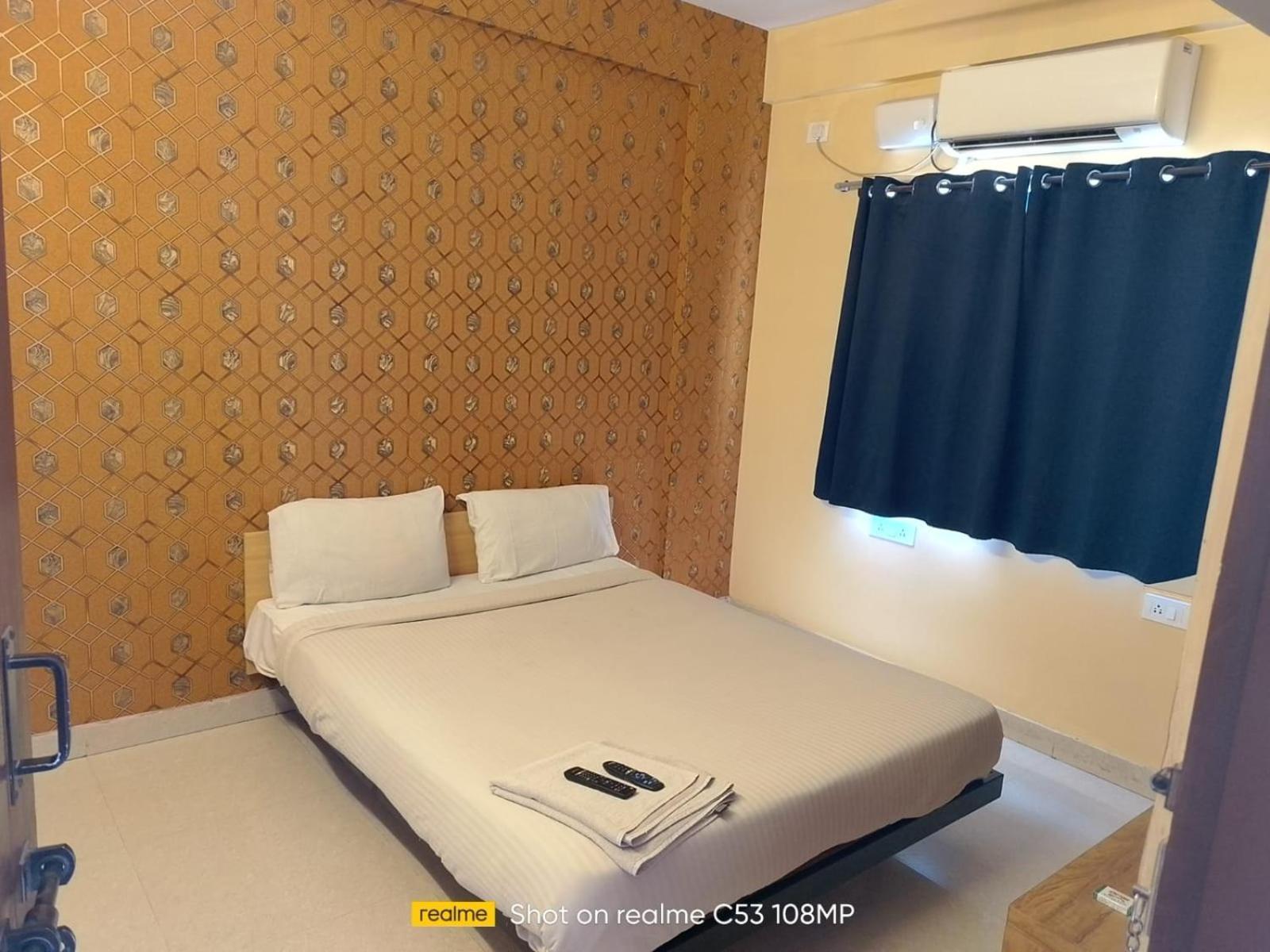 Hotel Pallavi Grand Bangalore Ngoại thất bức ảnh